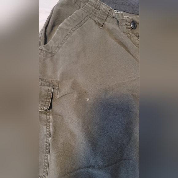 Fox shorts. Size 36. Somewhere between an army green or dark grey color. - Picture 2 of 4